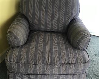 quatrine occasional chair