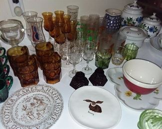 Assorted Kitchen Items