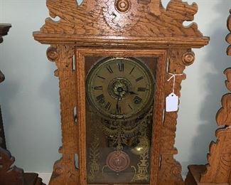 Mantel clock