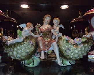 BEAUTIFUL Woman & 2 Angel Cherubs Ceramic Planter