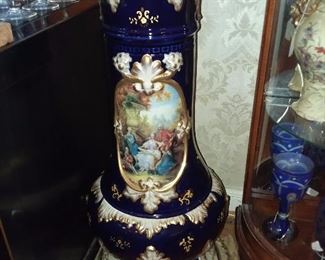 HUGE 4 FOOT BEAUTIFUL BLUE & GOLD PAINTED FLOOR PEDESTAL BOWL/PLANTER WITH COLONIAL SCENES (AN EXCEPTIONALLY RARE PIECE IN THIS CONDITION! TRULY ONE OF A KIND!)