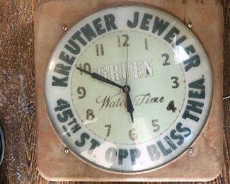 NICE ASTORIA VINTAGE STORE ADVERTISING CLOCK