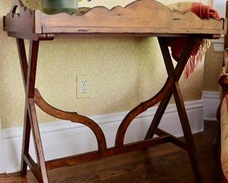 Butlers Tray table