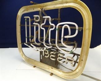 Neon Light Sign Lite Beer in Rounded Rectangle