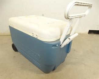 BlueWhite Igloo Cooler w Wheels