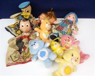 Assorted Variety of Small Collectible Dolls (10)