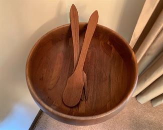 Incredible extra large walnut salad bowl set on a walnut stand.  Outside diameter is 18 1/2”