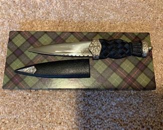 Isle of Man National Ancient Tartan uniform.  Complete with sealskin sporran, Isle of Man kilt pin, Sgian Dubh(Shin Doo) and travel rug