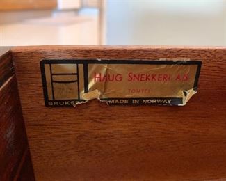 Amazing Rolf Hesland designed Haug Snekkeri for Bruksbo Danish Modern rosewood bar cabinet with barware and key