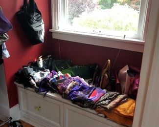 scarves and purses for sale