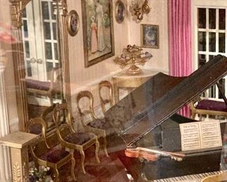 Extremely beautiful Diorama room, all furnished. chandeliers light up. It has an outdoor patio as well.