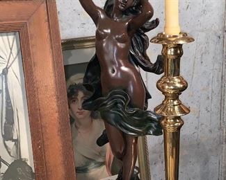 Part of a clock, just the maiden left