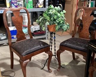 Set of 6 slat back chairs-feet need gluing, we have the pieces