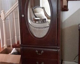 Young America furniture is proudly Made in the U.S.A. by acclaimed furniture maker Stanley Furniture. Stunning pieces including The Madison Sweet Heart Door Wardrobe with mirror and two drawers, 6 drawer dresser with mirror, night stand,  and full size bed headboard and footboard.....beautiful beaded accent.