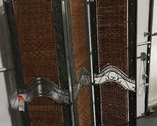 3 folding screens