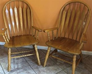 Oak Ball & Claw Foot Dining Table w 2 Arm Chairs, 4 Side Chairs and Built-in Leaf