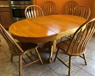 Oak Ball & Claw Foot Dining Table w 2 Arm Chairs, 4 Side Chairs and Built-in Leaf