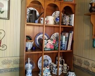 Very nice Display cabinet or great for books