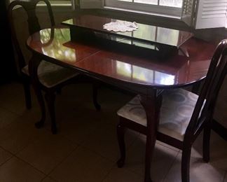 Dining Room Table with 2 Chairs and 1 Leaf