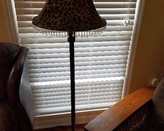 #15	Iron Base w/leopard print Shade	 $45.00 
