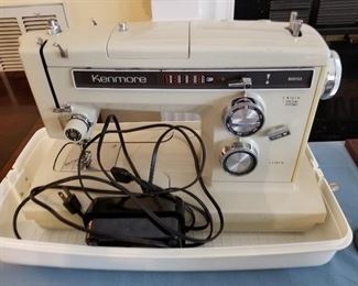 #40	Singer Featherweight II Model 117	 $50.00 
