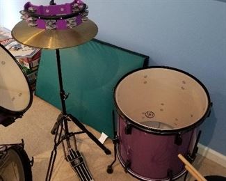 #64	HB Drums & Percussion 6 piece Set w/stool 	 $400.00 
