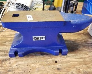 #71	Central Forge Anvil Vice	 $40.00 
