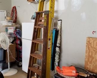 #82	Davidson Fiberglass 8' Ladder	 $40.00 
