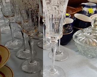 #93	Mikasa Antique Lace Set of 8 Water Glasses	 $120.00 
#94	Mikasa Antique Lace set of 7 Wine Glass	 $100.00 
#95	Mikasa Antique Lace set of 7 Stemmed Champagne Flute Glass 	 $100.00 
