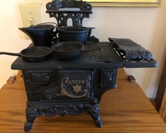 Cast iron toy stove 