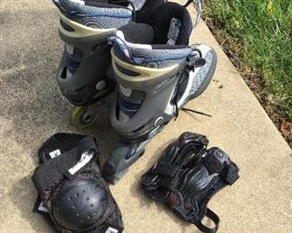 Rollerblades Size 10 with pads