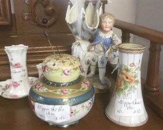 Dresser hat pin jars