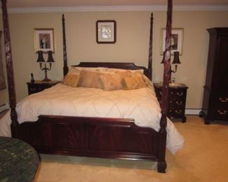 Thomasville King Bedroom Suite