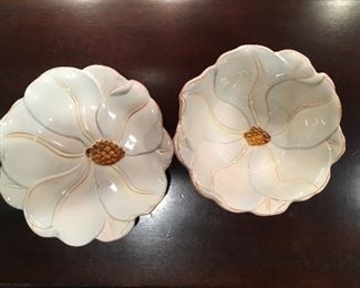 Magnolia Charm bowl and snack plate