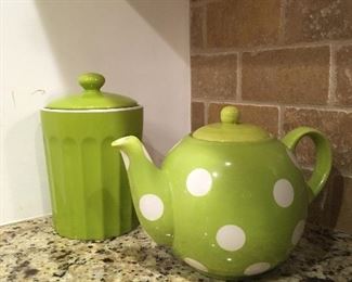 Tag tea pot and tea canister