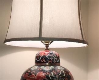 Asian theme ginger jar lamp