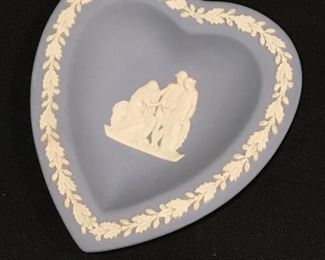 Wedgwood small heart dish