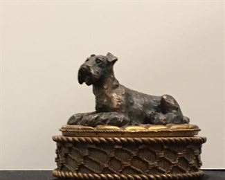 Gilded resin Terrier box