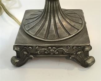 Detail on table lamp base
