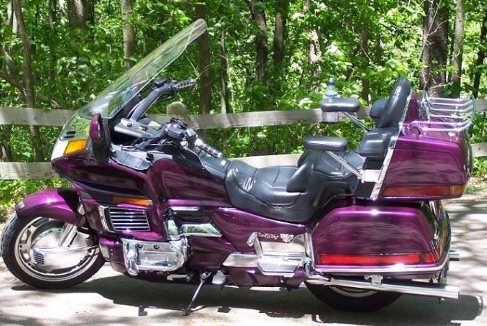  1996 Honda GoldWing 1500 Aspencade Motorcycle Runs great , new brakes 30k miles  
asking $3800 OBO
CALL 630-290-3825 ask for Sonny
CASH ONLY no trades no checks please