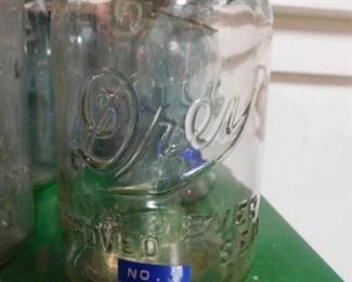 Drey glass canning jar