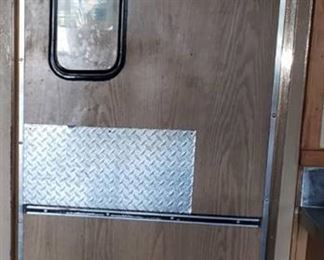 (1) swinging doors right side