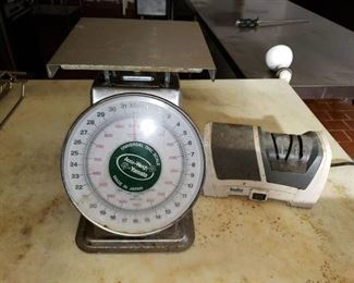 knife sharpener and scale