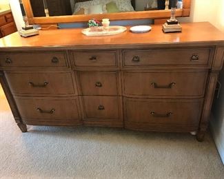 Double bed, dresser and dresser w/ mirror