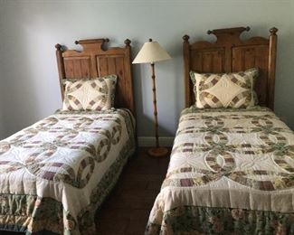 Twin Drexel Heritage Pine Headboards and bed frames