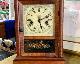 Antique "WATERBURY" Mantle Clock 