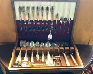 Vintage "INTERNATIONAL SILVER CO.," 