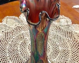 "FENTON" Vintage Ribbed Tulip Vase 
