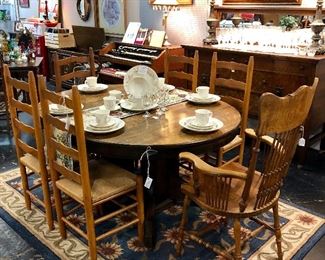 Solid Oak Antique Table with leaf and 6 vintage chairs