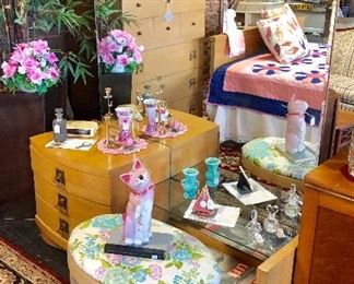 MID-CENTURY MODERN Unique Vanity and Stool (this has a matching bed and dresser), as well as lots of MCM collectables 